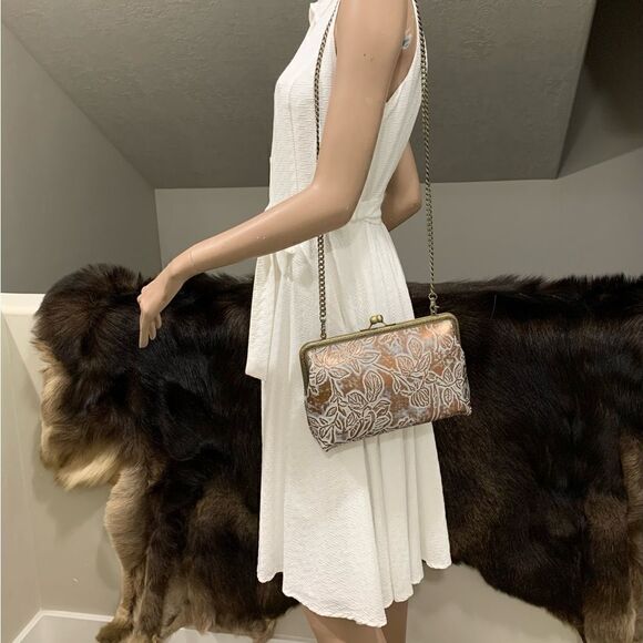 Handmade Genuine Cowhide Floral Embossed Kisslock Clutch/Shoulder Bag/Crossbody - Picture 12 of 16